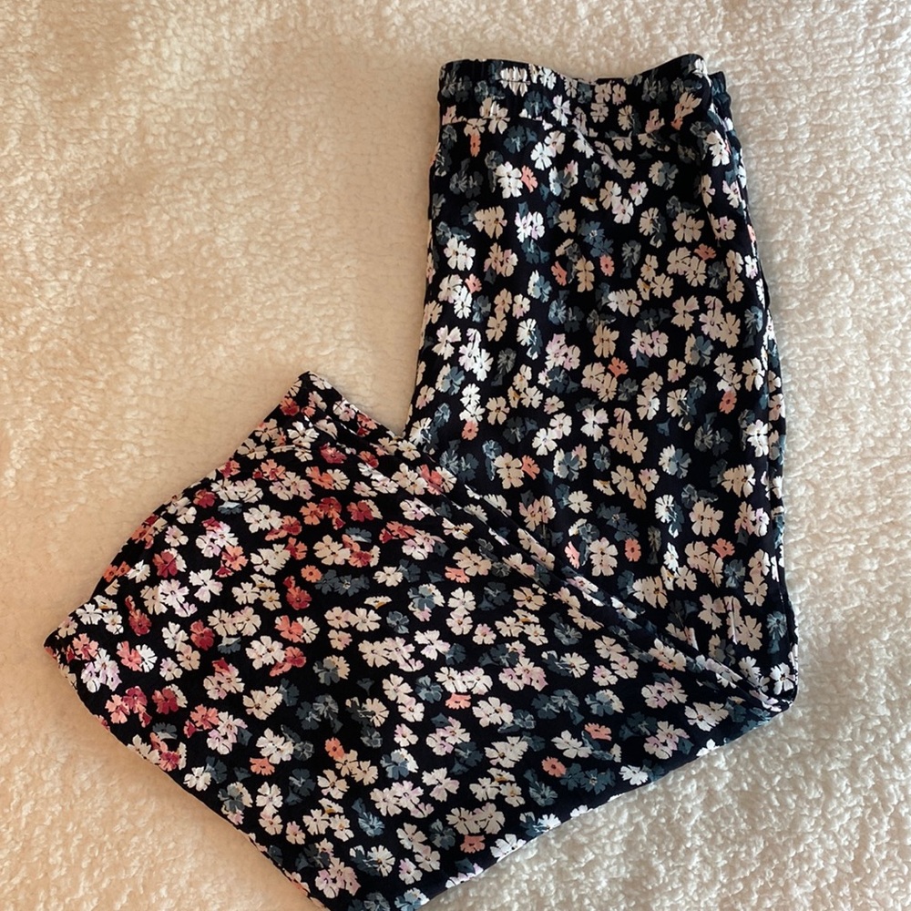 LOFT Soft Flowy Pull-On Pants